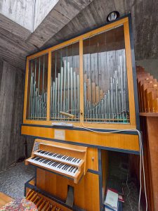 Orgel Aussegnungshalle Waldfriedhof