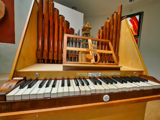 Traversflöten-Orgel, Carl Gottlob Weigle 1872 – Volker Bühler 1979